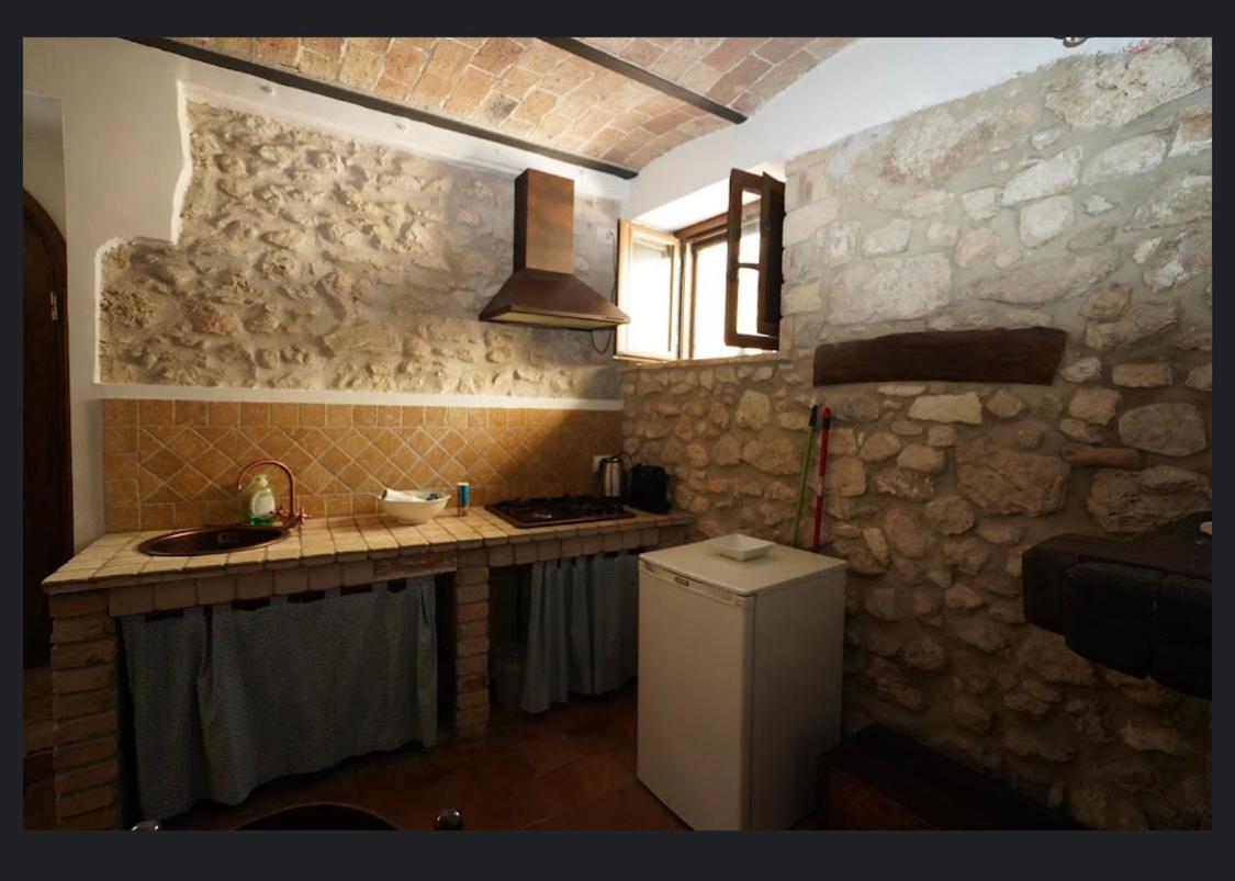 Il Minotauro B&B A 5 Minuti Da Popoli Vittorito Exterior foto