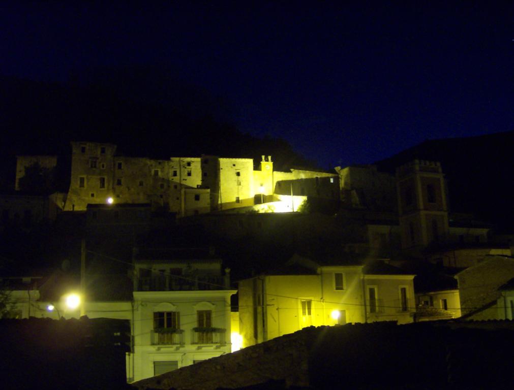 Il Minotauro B&B A 5 Minuti Da Popoli Vittorito Exterior foto
